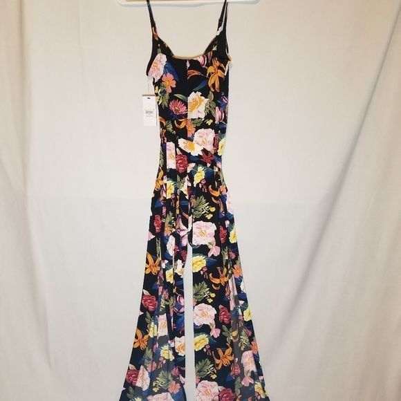 Guess Tamiko Printed O-Ring Jumpsuit - Picture 7 of 11